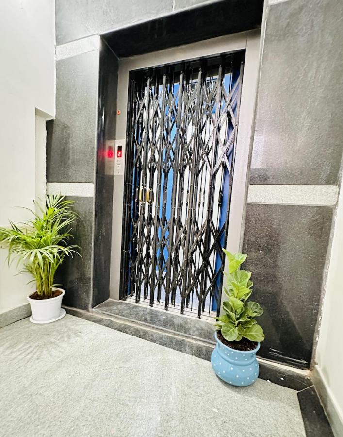 Tirupati Homestay - Shilparamam - Luxury Ac Apartments By Stayflexi - Fast Wifi, Kitchen, Android Tv - Walk To Ps4 Pure Veg Restaurant - Easy Access To Airport, Railway Station And To All Temples Bagian luar foto